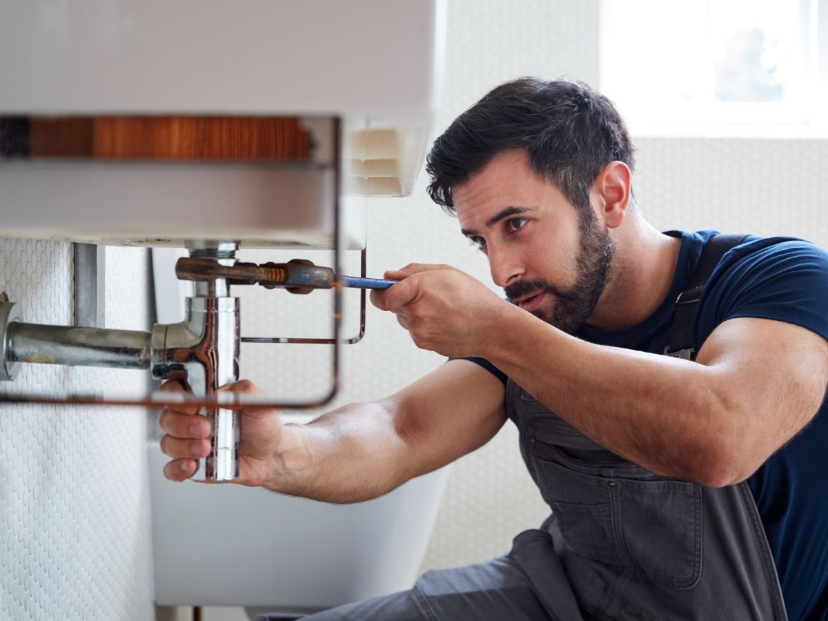 fixing leaky faucet